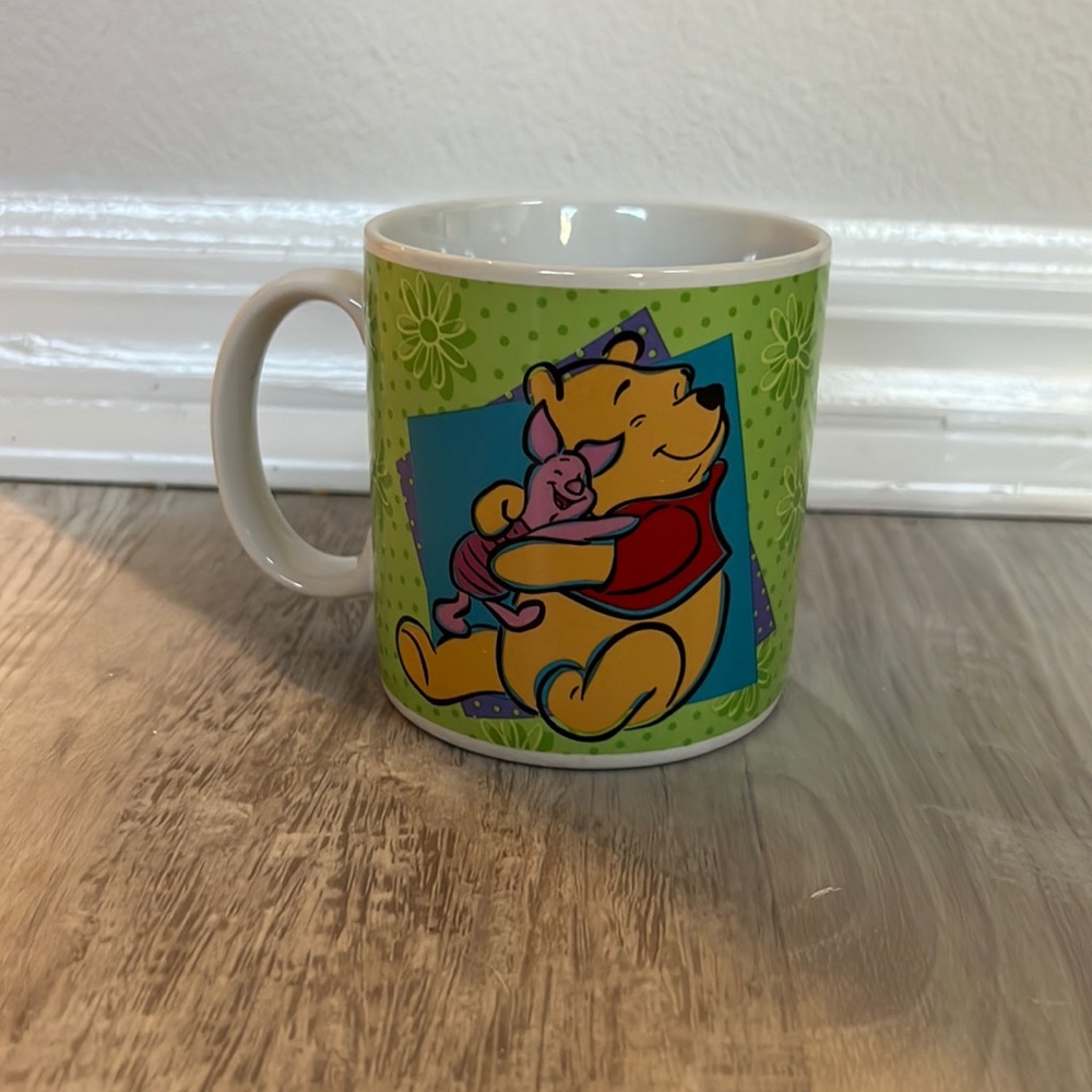 Vintage Winnie the Pooh Piglet Hugs Disney Coffee Tea Mug